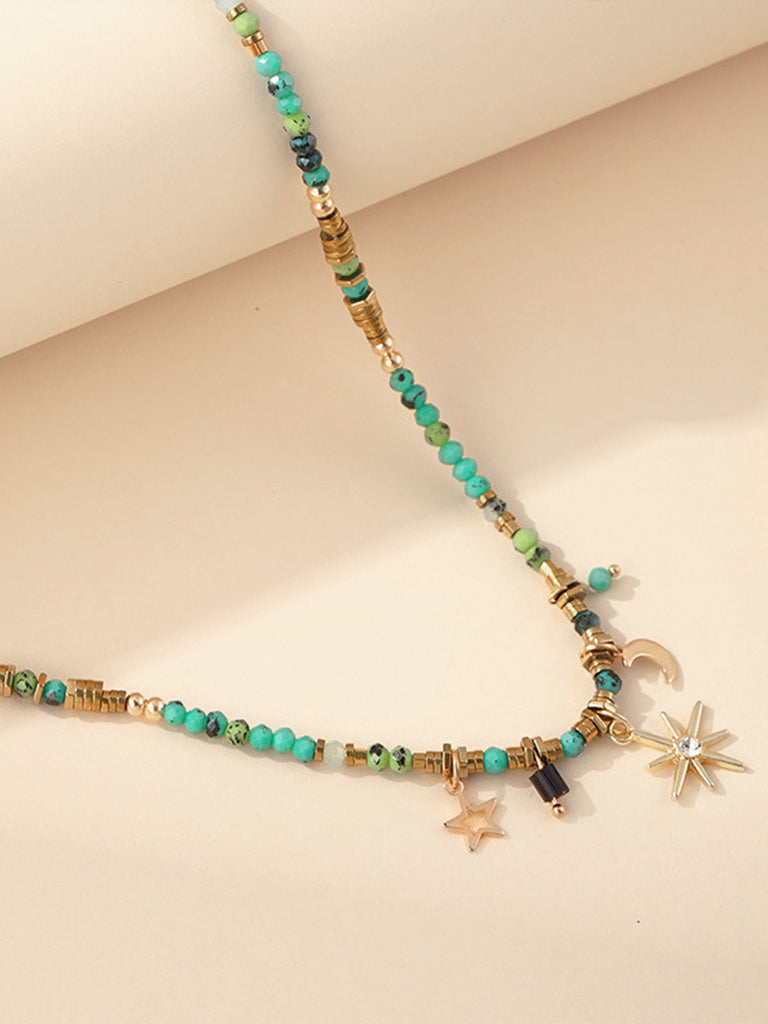 Boho-Halskette mit Perlen, Stern, Mond und Sonne-Anhänger in Türkis