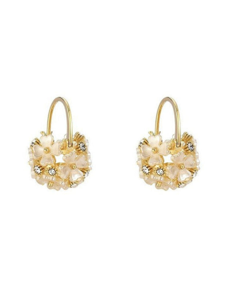 Weiße Vintage Ohrringe mit Blumen und Kristall