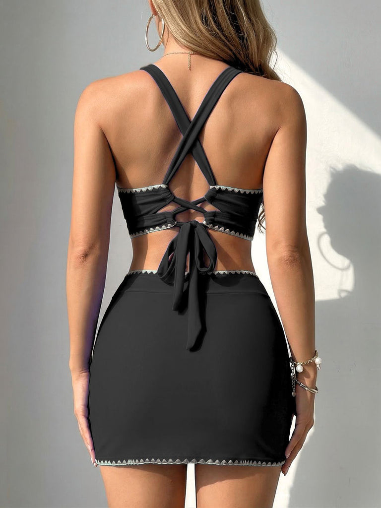 Blaues 50er Bikini-Set & Cover-Up mit Kreuzrücken und Besatz