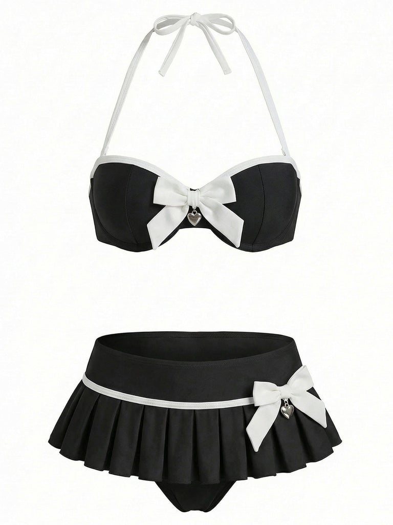 Schwarzes 50er Bikini-Set mit Herz und Schleife