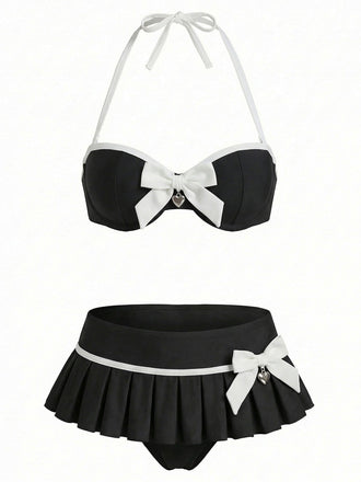 Schwarzes 50er Bikini-Set mit Herz und Schleife