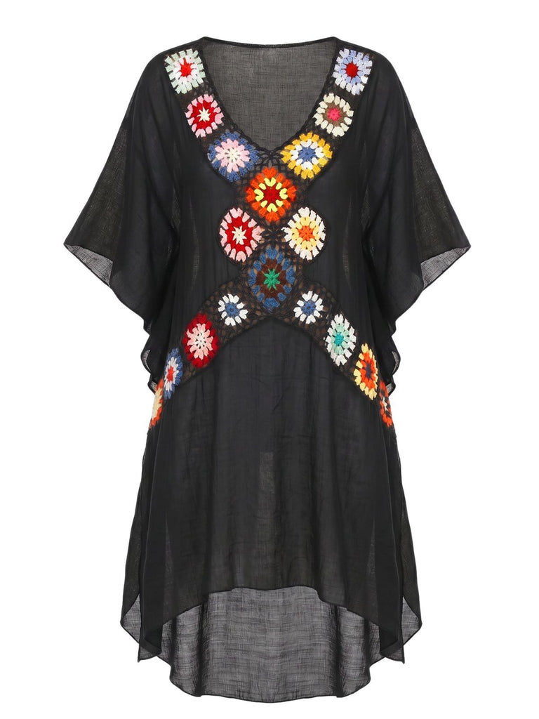 70er Cover-Up im Boho-Stil mit Häkelarbeit und Quadrat-Muster