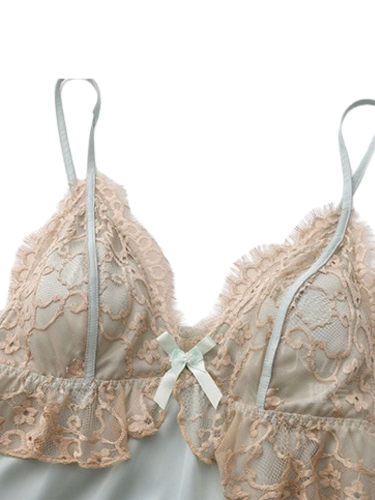 50er Satin-Nachthemd mit V-Ausschnitt und Spitze
