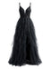 Schwarzes, gestuftes Ballkleid im Stil der 1930er Jahre mit Applikationen, Tüll, Glitzer und Schlitz