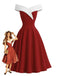 Rotes schulterfreies Kleid mit weißem Oberteil auf weißem Hintergrund