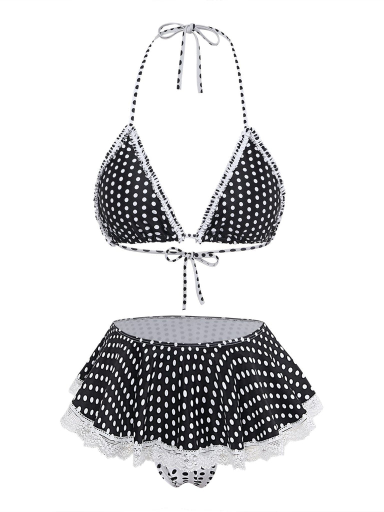 Schwarz-weiß gepunktetes Bikini-Set mit Spitzendetails auf weißem Hintergrund