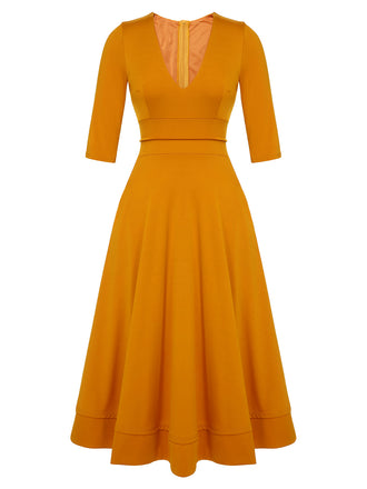 Orangefarbenes 1950er Kleid mit taillierten Ärmeln und V-Ausschnitt