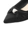 Schwarze Kitten-Heels-Schuhe mit Perlenverzierung