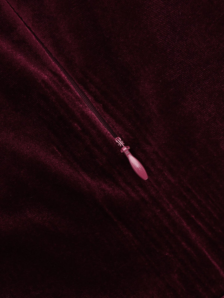 1960ER SCHULTERFREIES, FIGURBETONTES SAMTKLEID