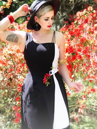 Schwarz 1950er Spaghetti Patchwork Swing Kleid